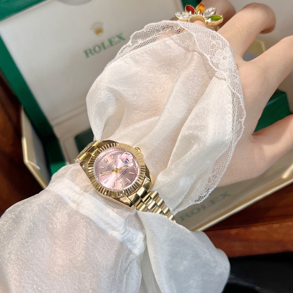 ブランド時計背面デザイン